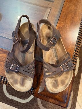 Birkenstock Habana Leather Strappy Buckle Sandals